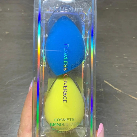 MoBeauty Flawless Coverage Cosmetic Blender Duo - Picture 3 of 4